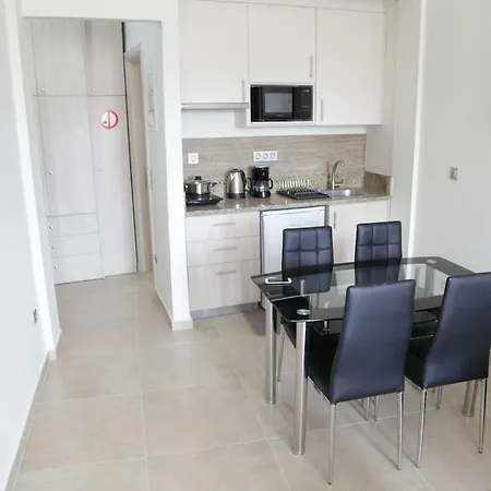 Apartment Delight By Thesshome